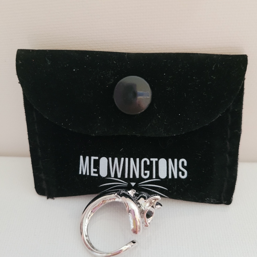 NWT cute Meowingtons cat Wrap Ring Black CZ Eyes  glossy silver pla…